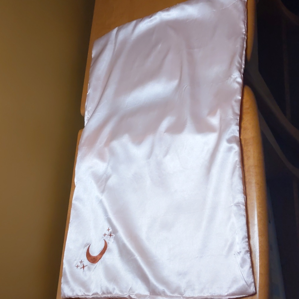 Rose Quartz Goddess Provisions Queen size satin finish pillowcase never used